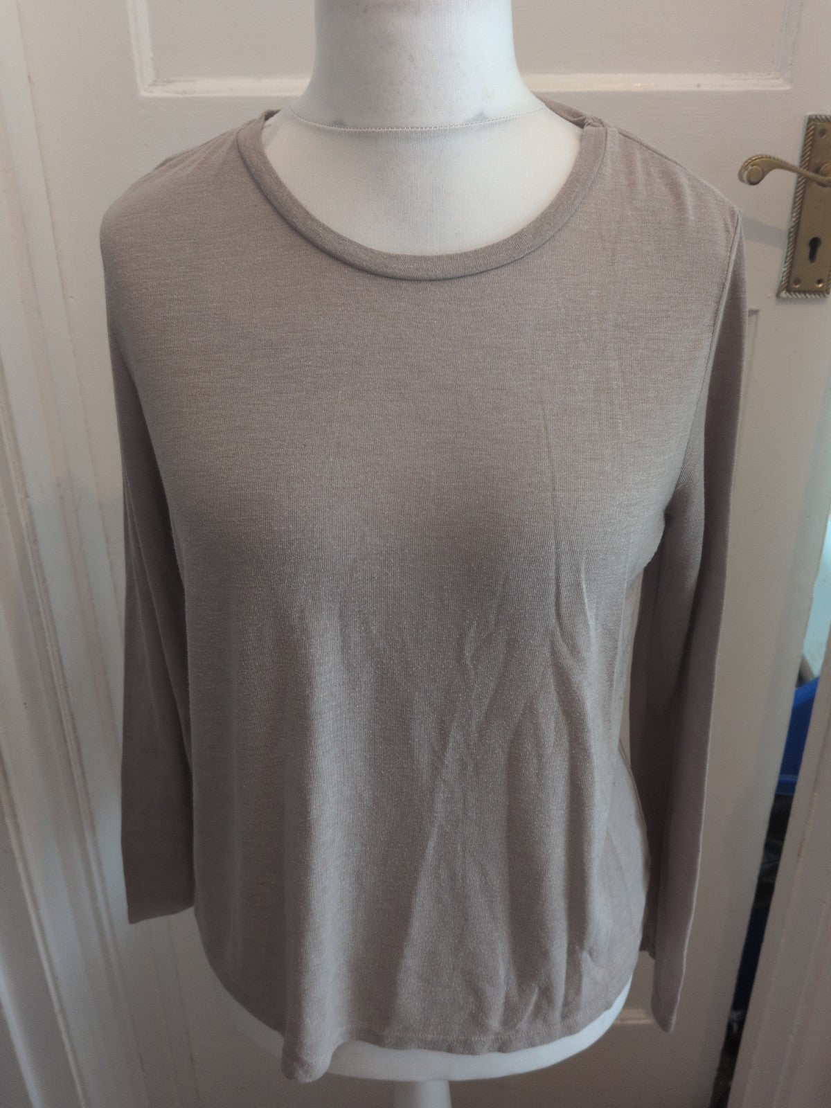 George 16 Neutral Long Sleeve T-shirt