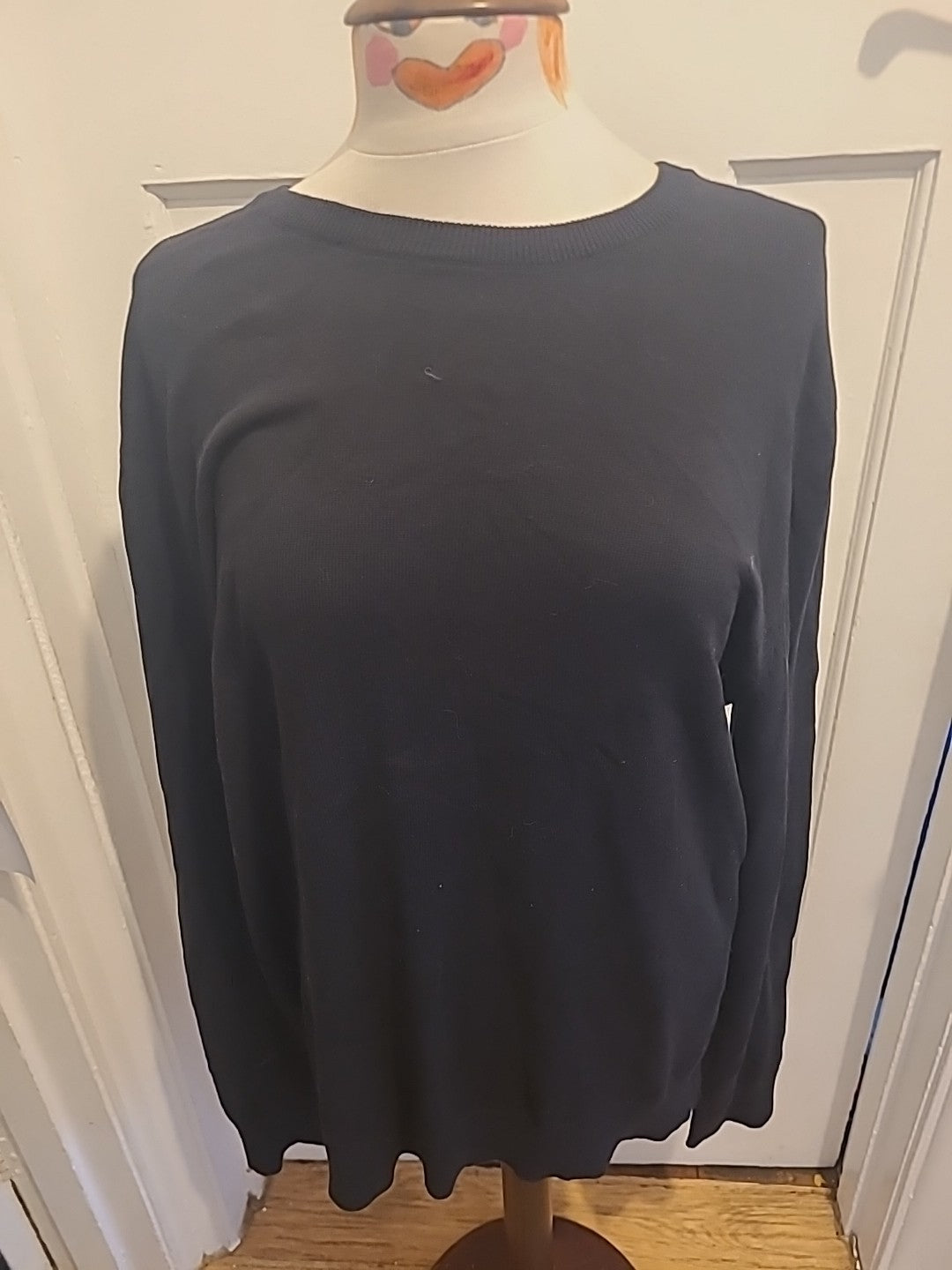 Mens Tu Size XL Black Long Sleeved Crew Neck Pullover Jumper