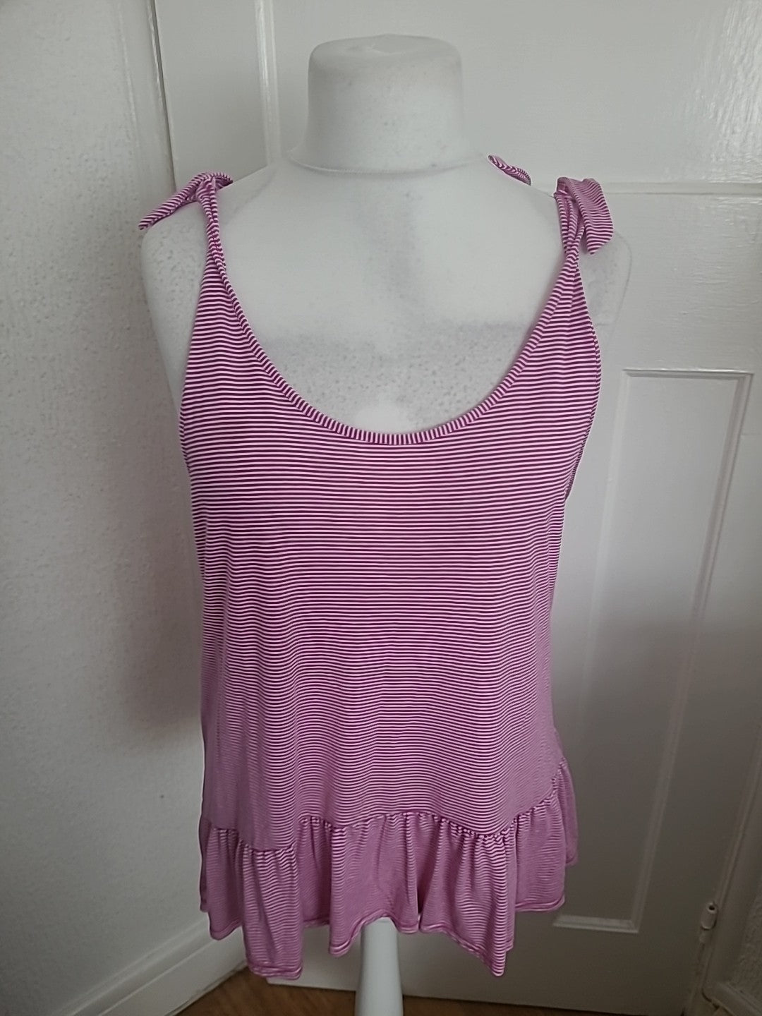 Ladies George Size 18 Hot Pink And White Striped Blouse Sleeveless
