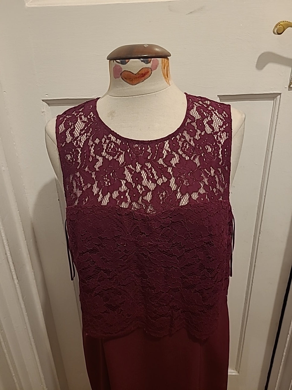 Ladies Oasis Size 14 Deep Purple Floral Lace Knee Length Dress Sleeveless...