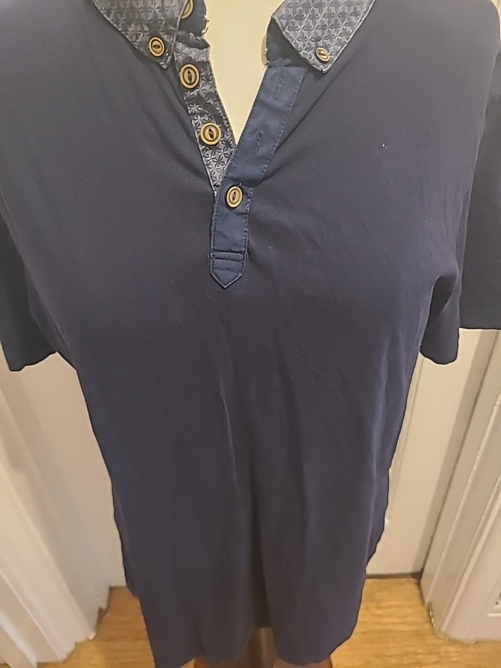 Mens Tu Size Medium Premium Navy With Detailed Collar Polo