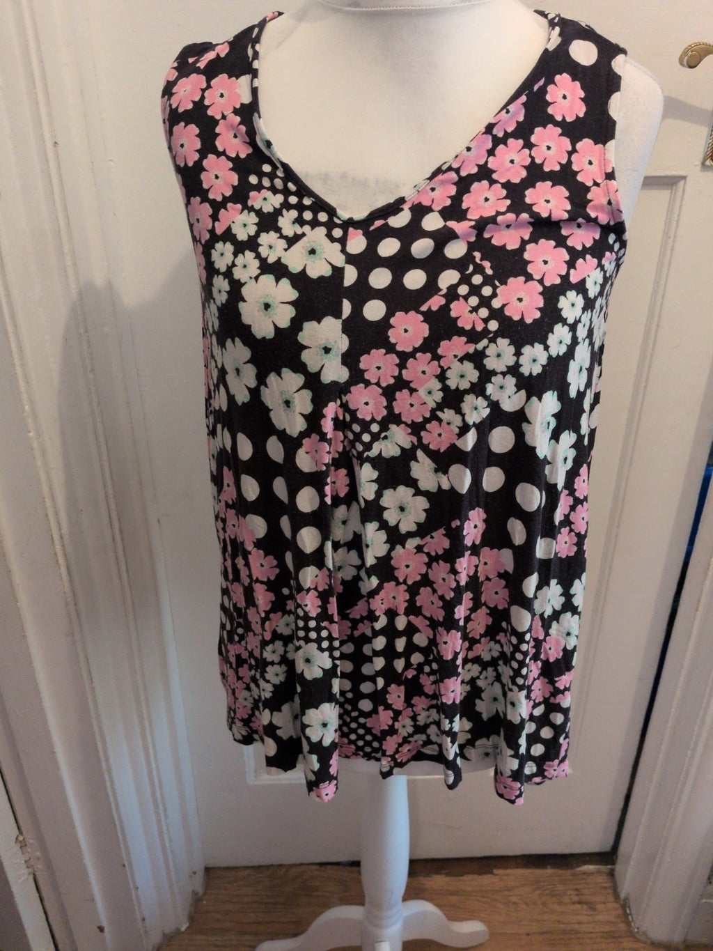 Tu 14 Black Pink And White Sleeveless Blouse Longline