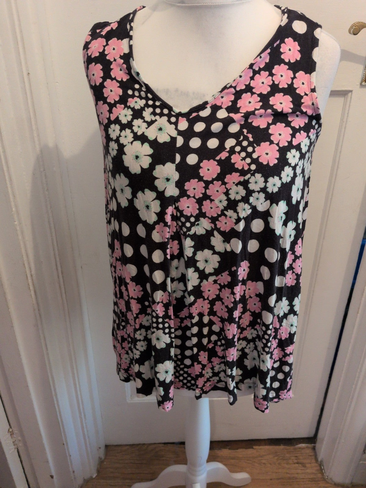 Tu 14 Black Pink And White Sleeveless Blouse Longline