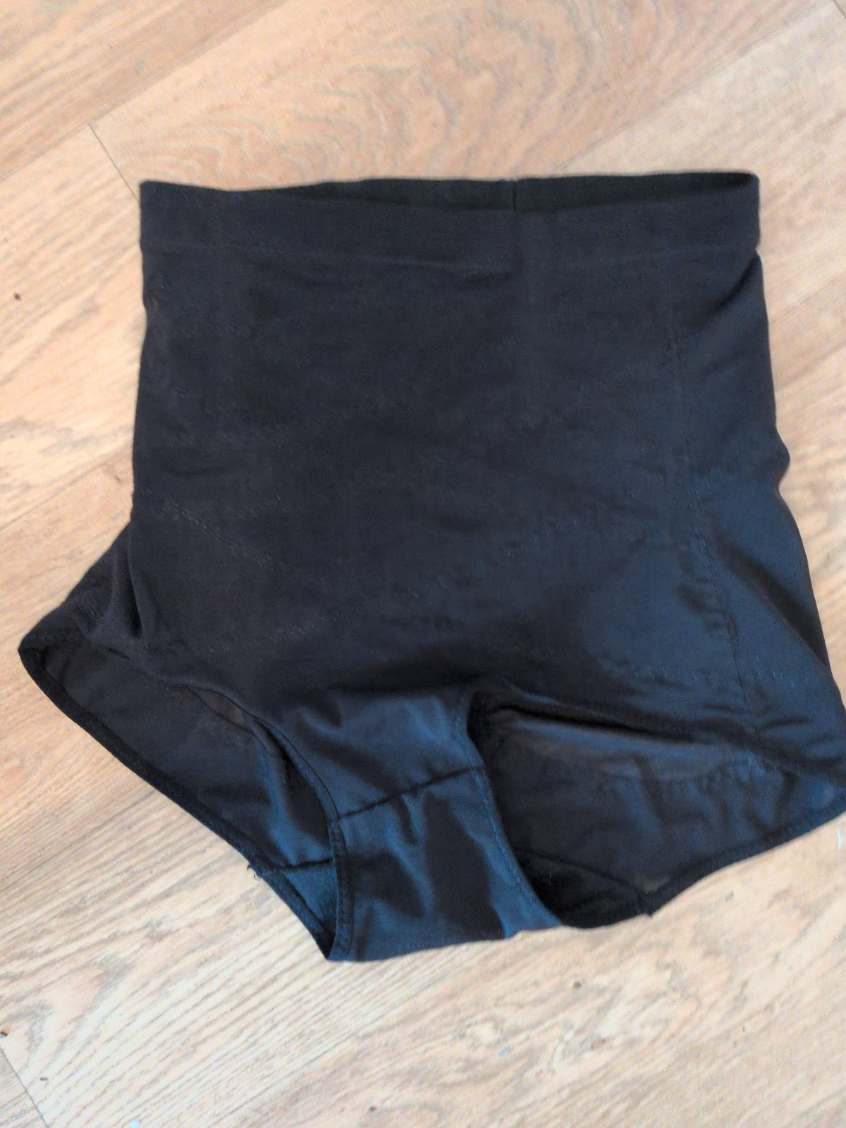 Medium Black Shapewear