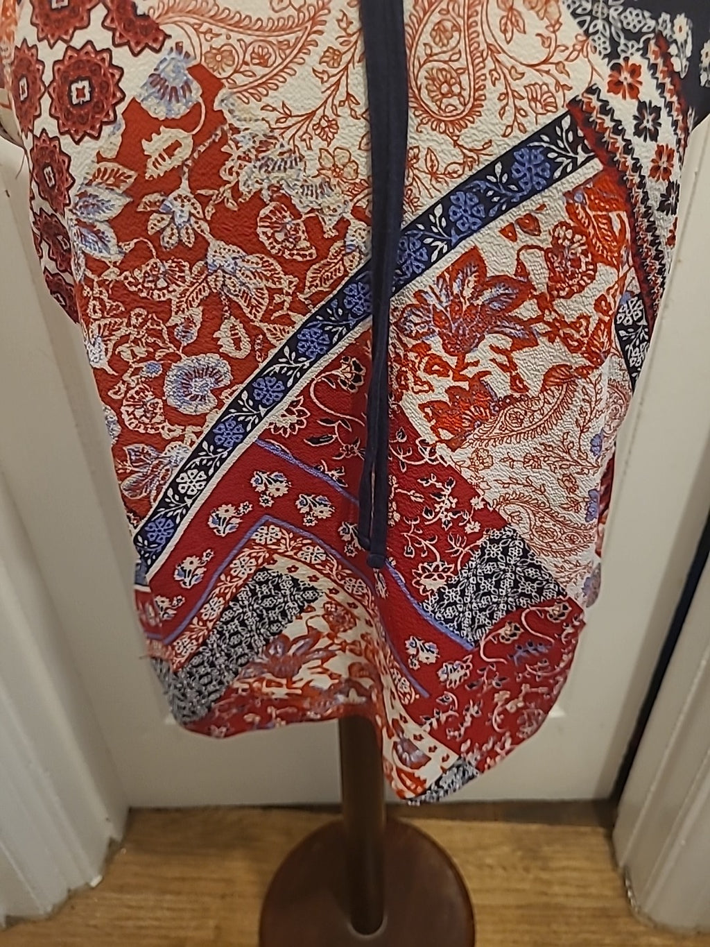 Ladies Red Herring Size 12 Red Navy Sleeveless Blouse