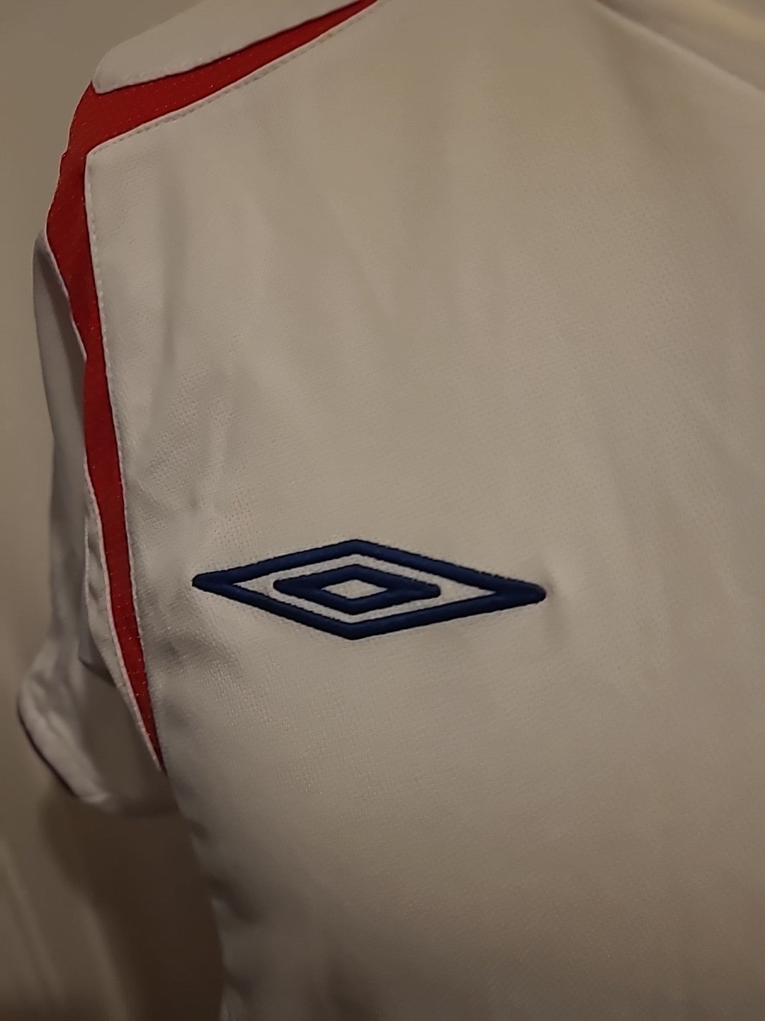 Mens Umbro Size Medium England Fc Shirt