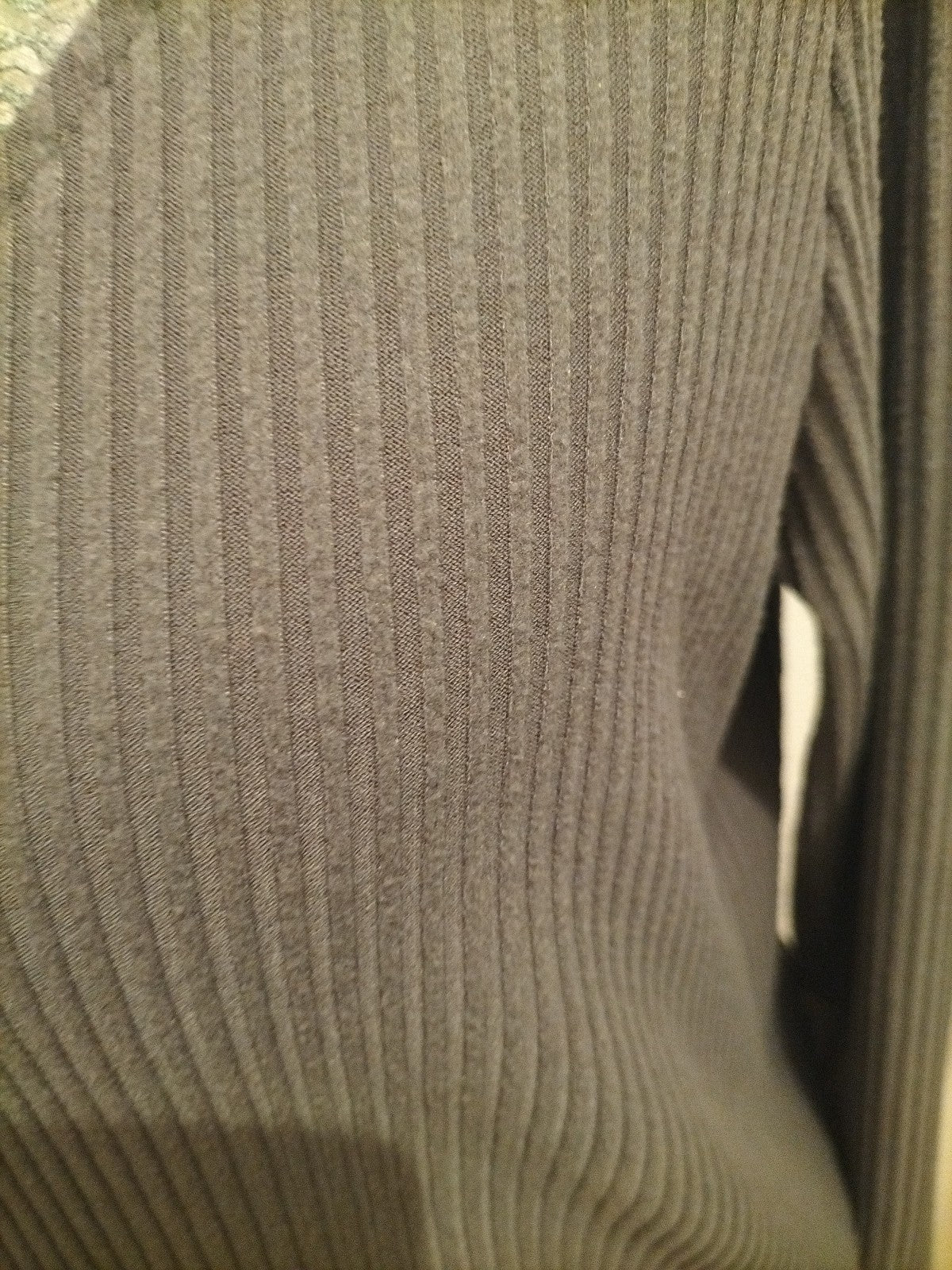 Ladies Size M Grey Ribbed Fray Hem Detail Long Sleeved T-shirt
