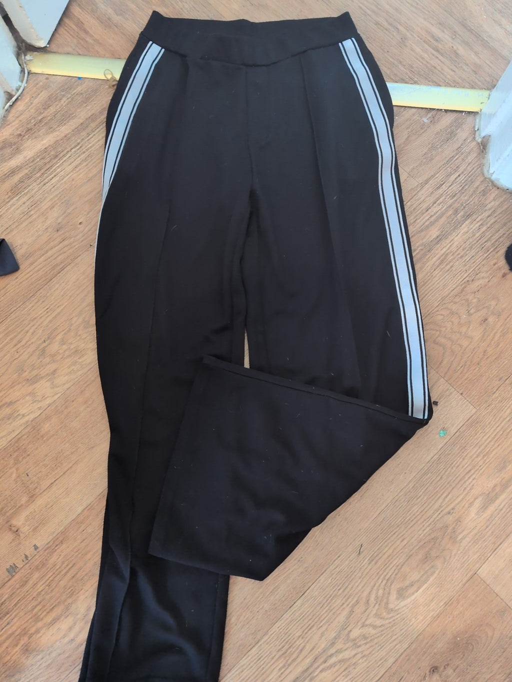 Peacocks 12 Black With White Trim Stretch Joggers