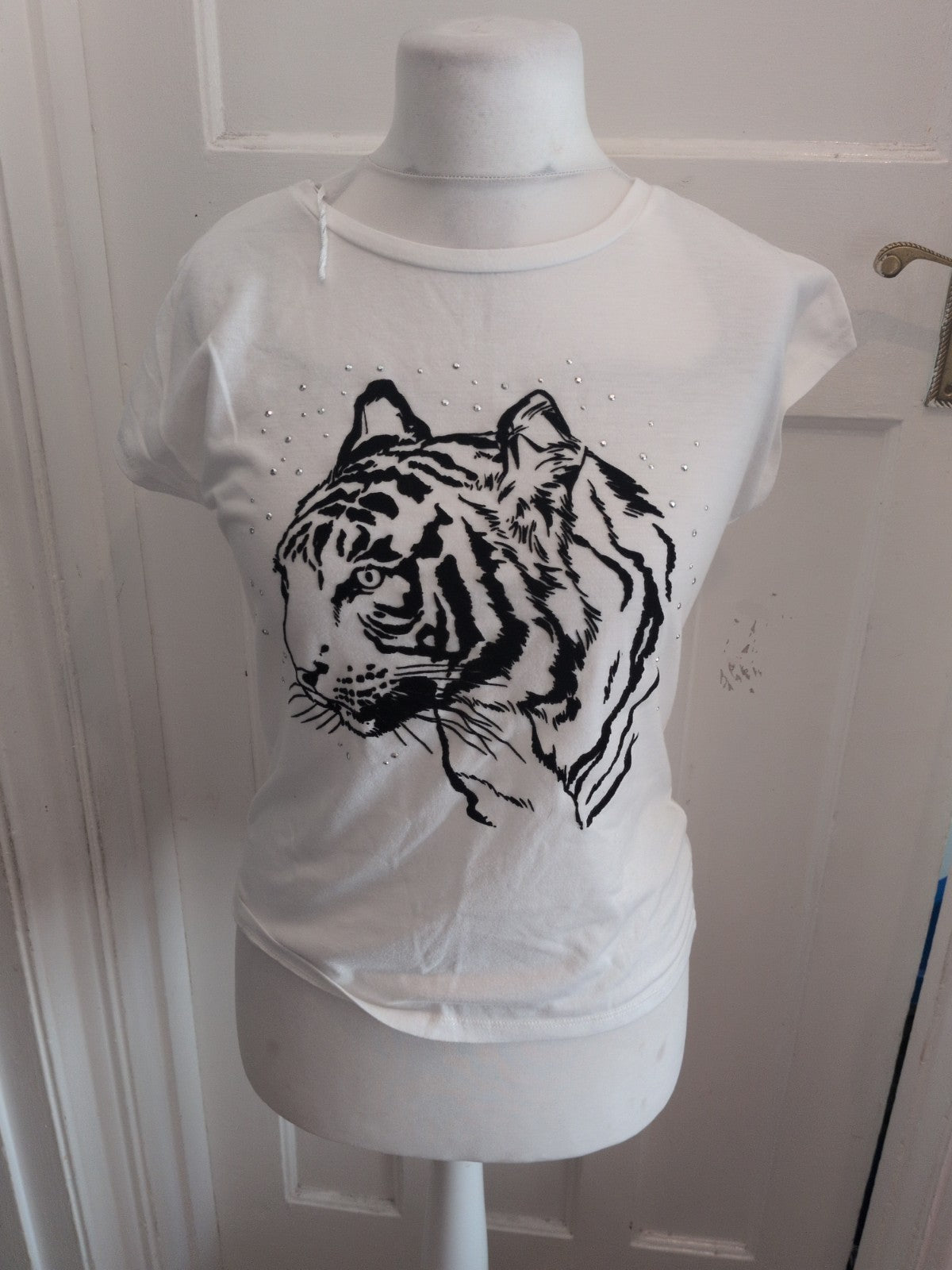 Tu 10 White Tiger Short Sleeve T-shirt