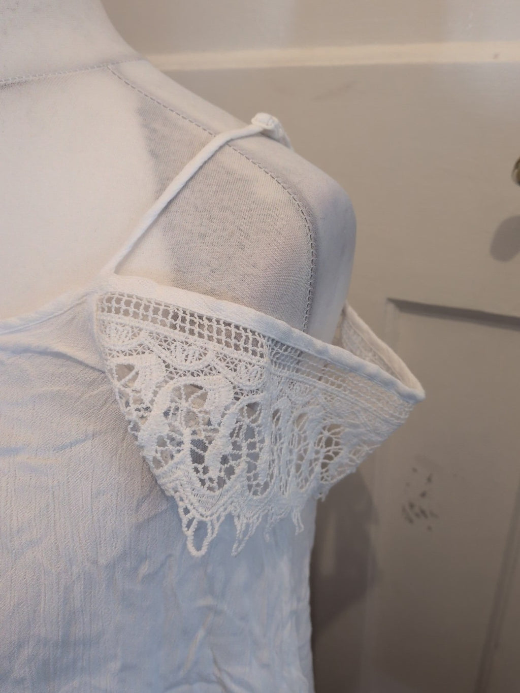 Ladies Primark Size 8 White Open Shoulder Lace Detail Blouse