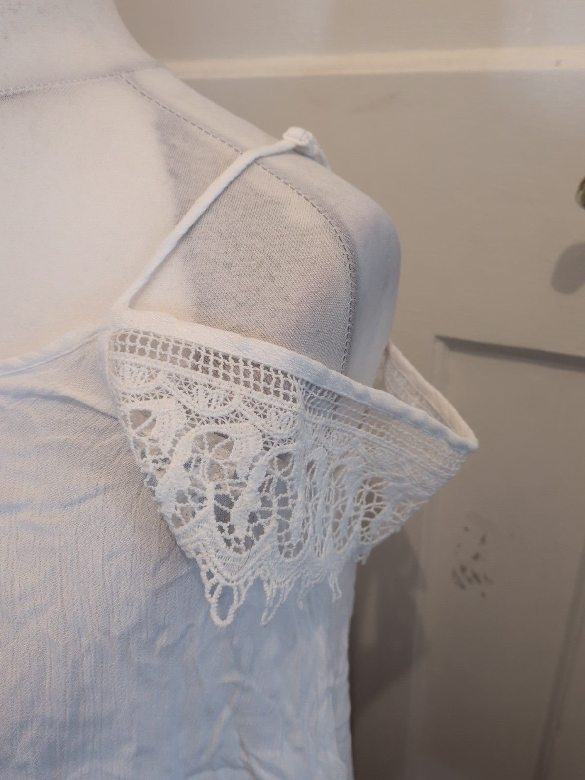 Ladies Primark Size 8 White Open Shoulder Lace Detail Blouse