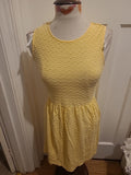 Ladies Dorothy Perkins Size 10 Yellow Patterned Sleeveless Dress