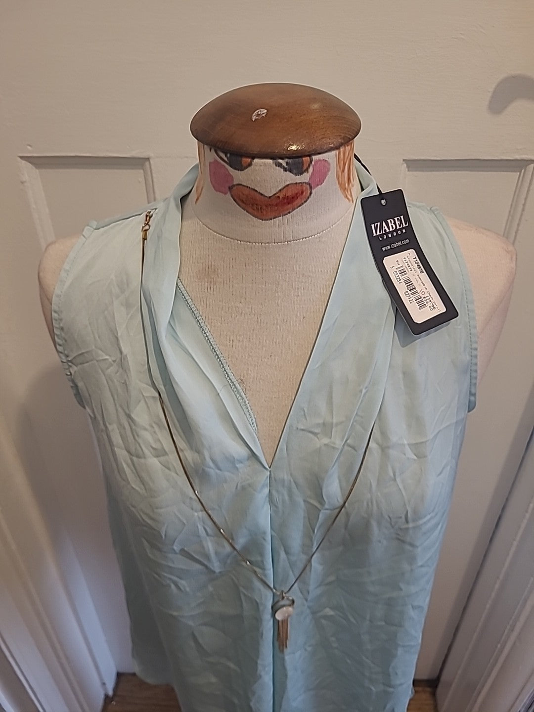 Ladies Izabel London Size 10 Mint Sleeveless Tshirt