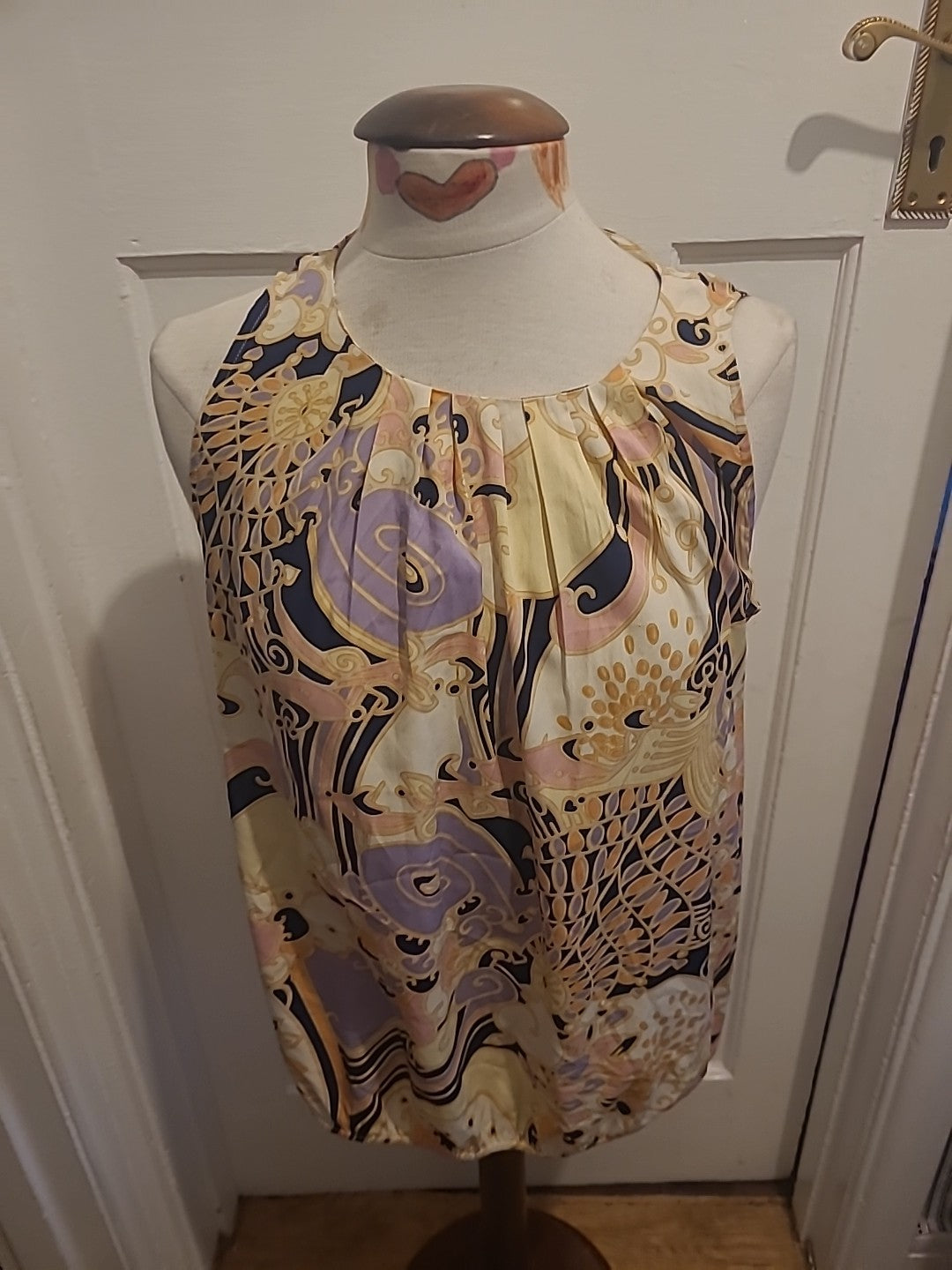 Ladies Dorothy Perkins Size 12 Pink Yellow Beige Black Aztec Sleeveless Tshirt