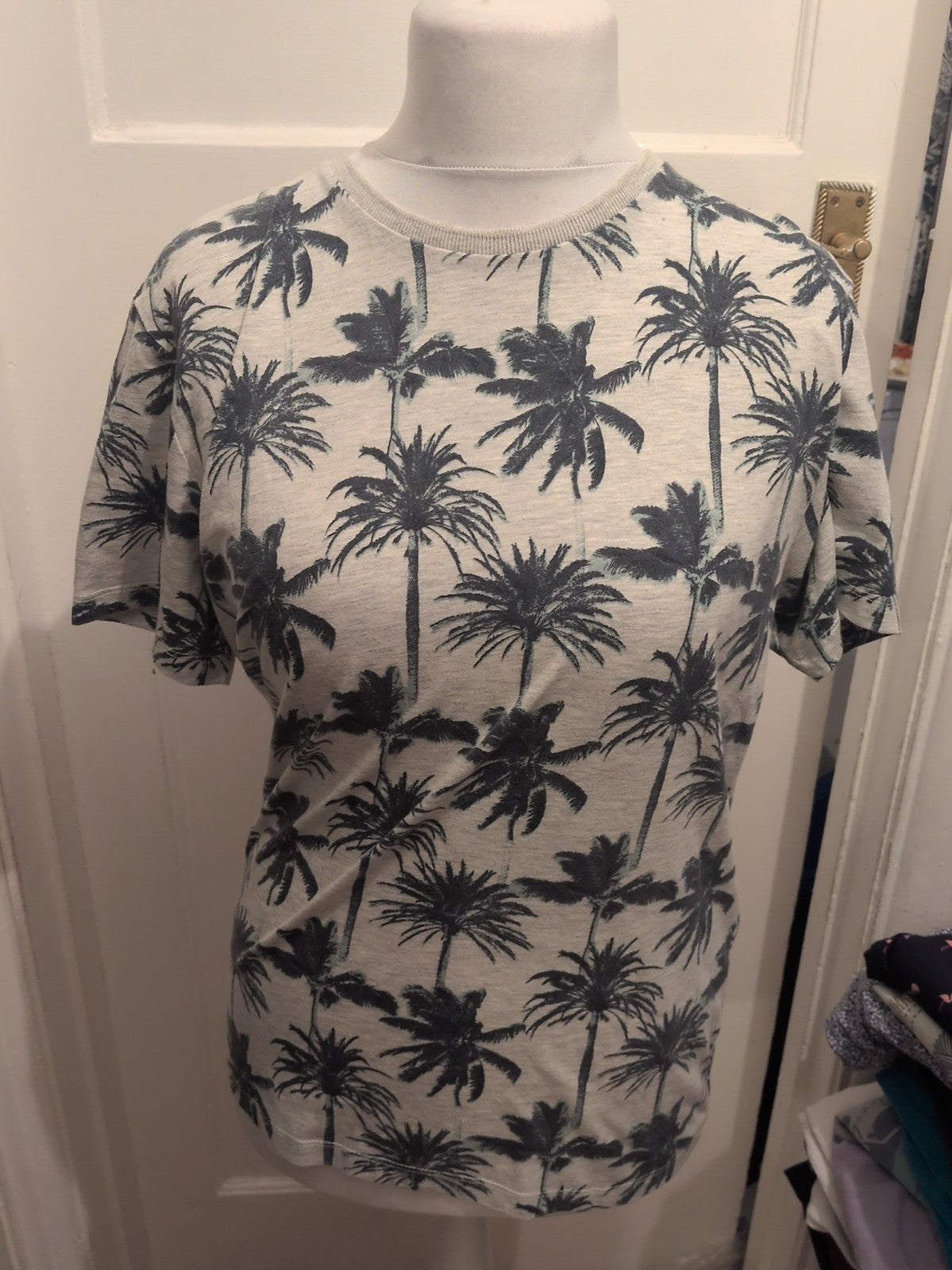 Red Herring Medium Palm Tree Short Sleeve T-shirt