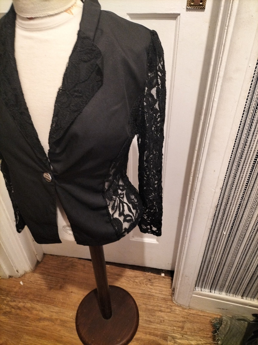 Ladies Zanzea Small Black Jacket