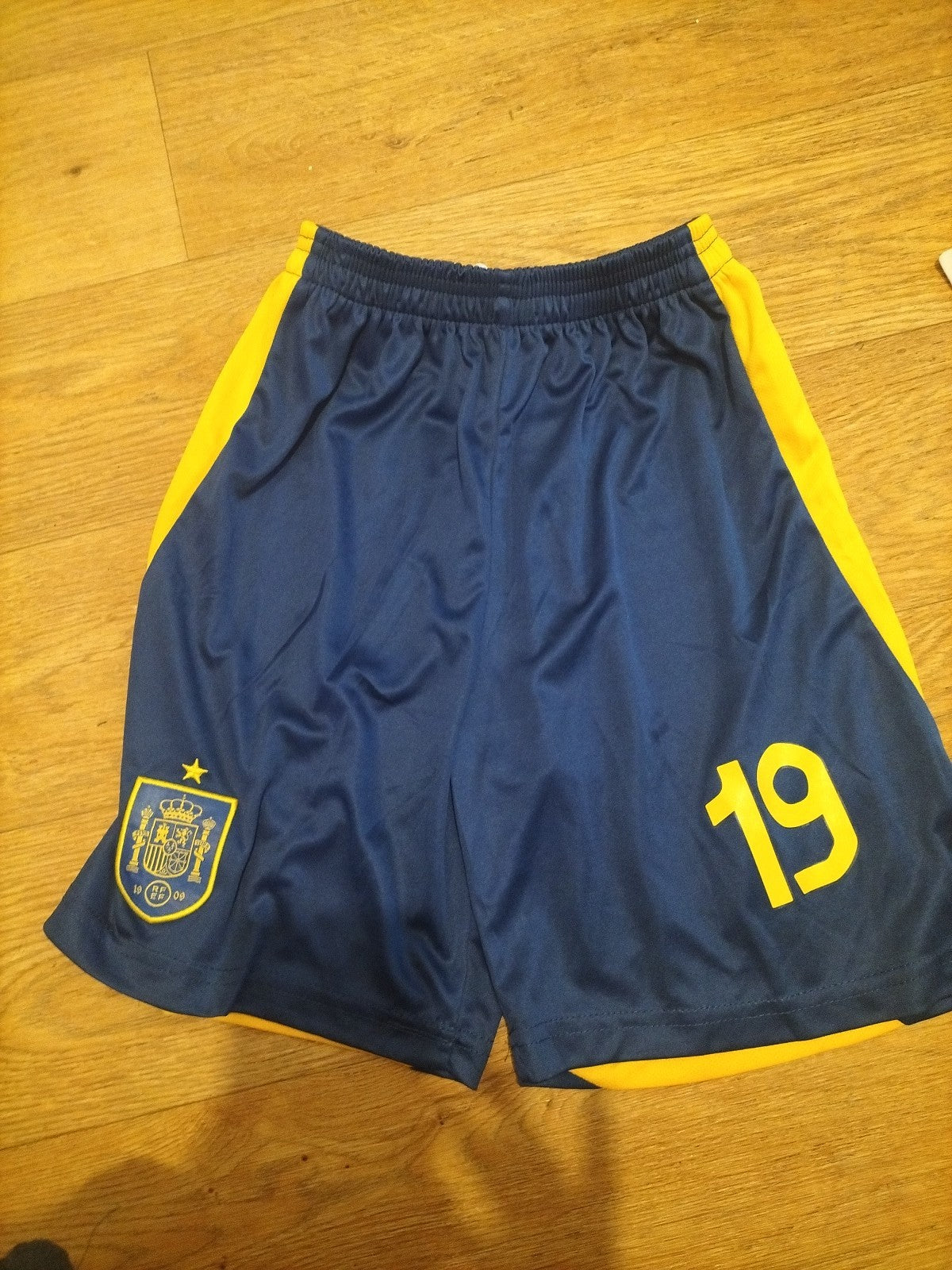 Boys Size 28 Navy And Yellow Elasticated Football Shorts