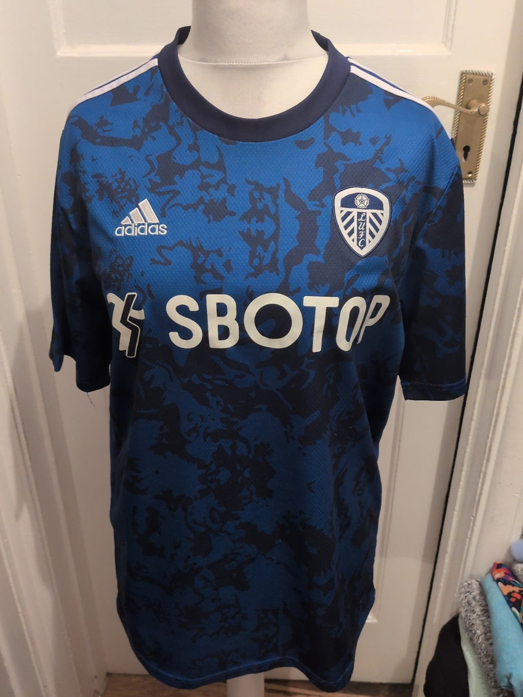 Mens Adidas Size XL Leeds United Dri Fit Blue Shirt