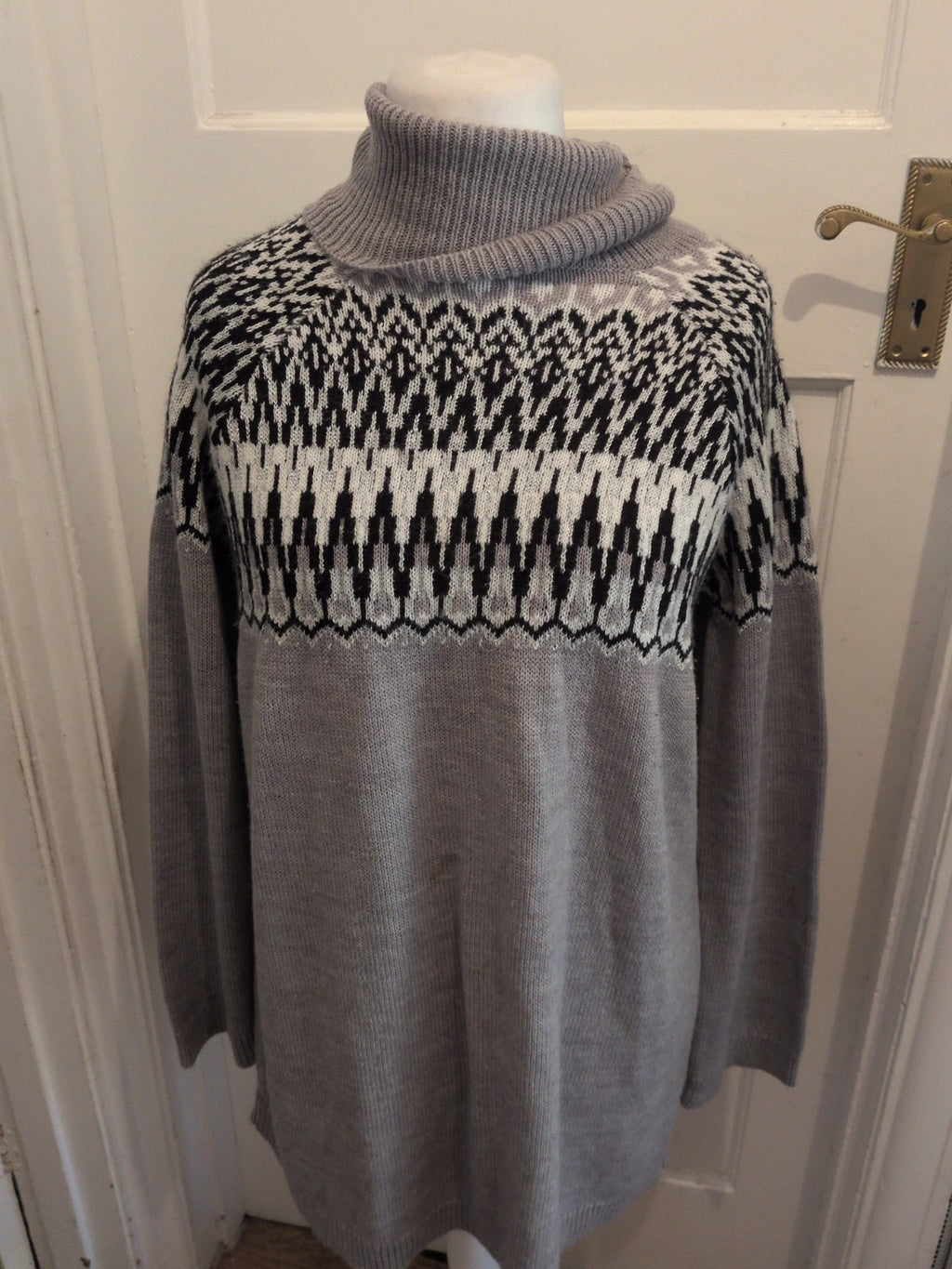 Ladies Pep&Co Size Large Grey High Neck Patterned Jumper