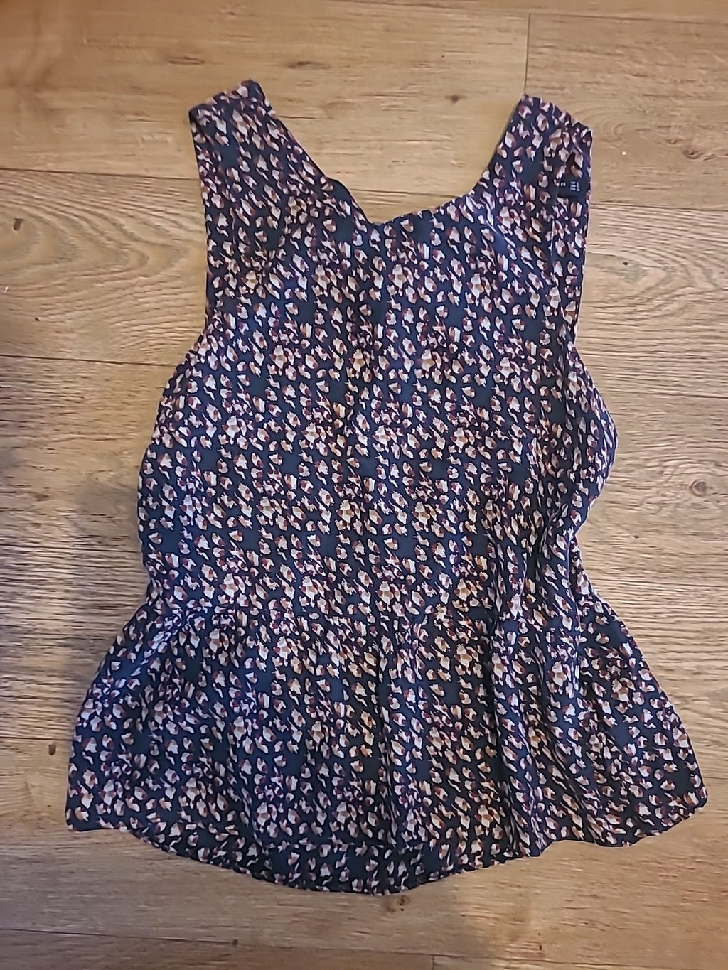 Ladies Zara Size Small Brown/Black/Burgundy Patterned Sleeveless Top