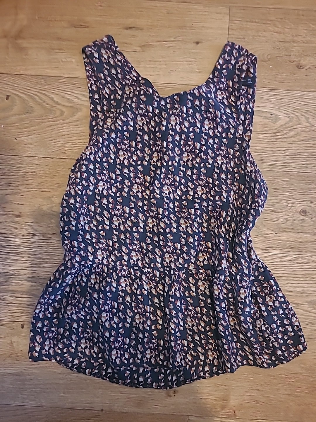 Ladies Zara Size Small Brown/Black/Burgundy Patterned Sleeveless Top
