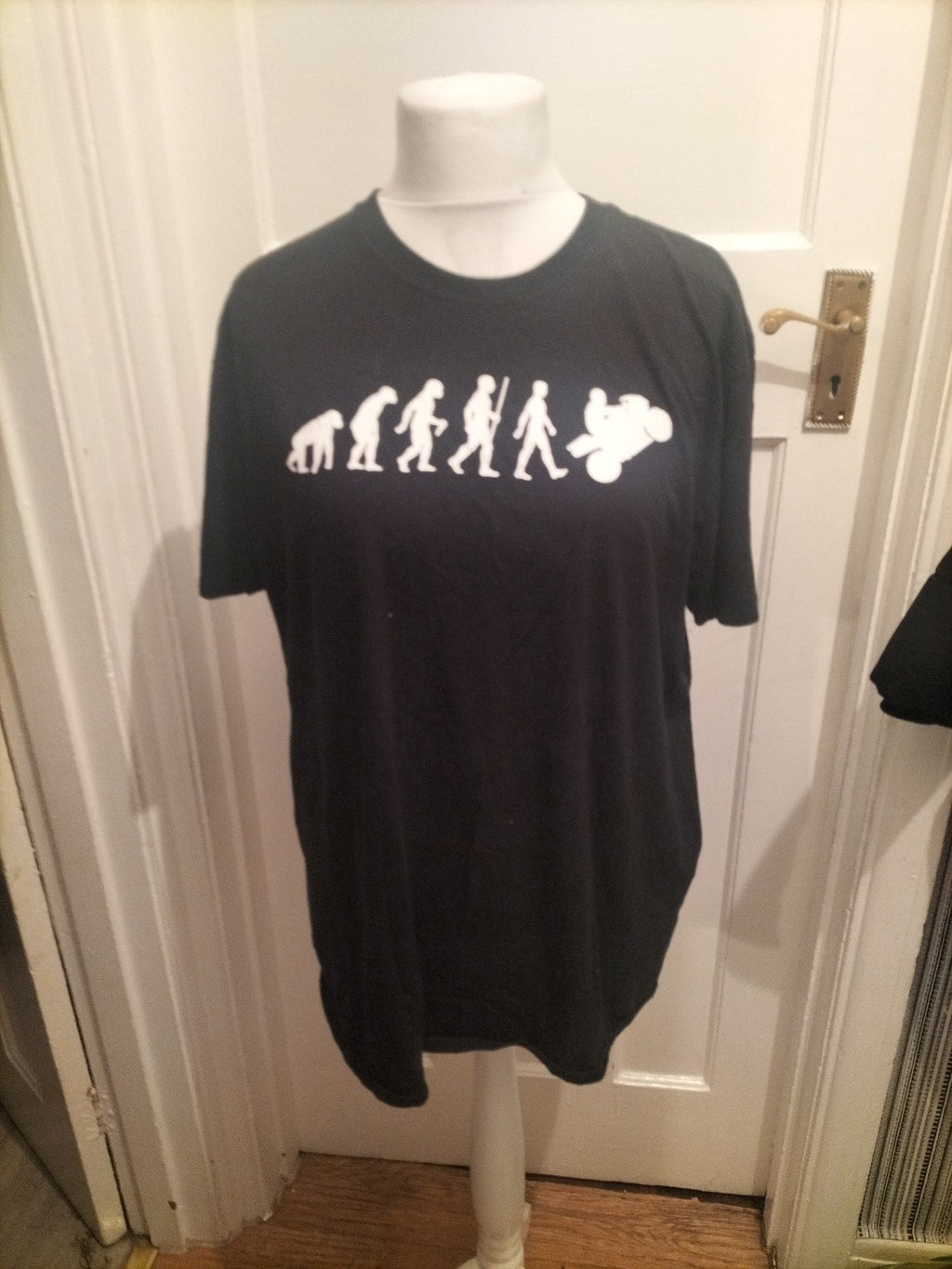Mens Gildan Size XL Black "Man" Printed Short Sleeved Tshirt