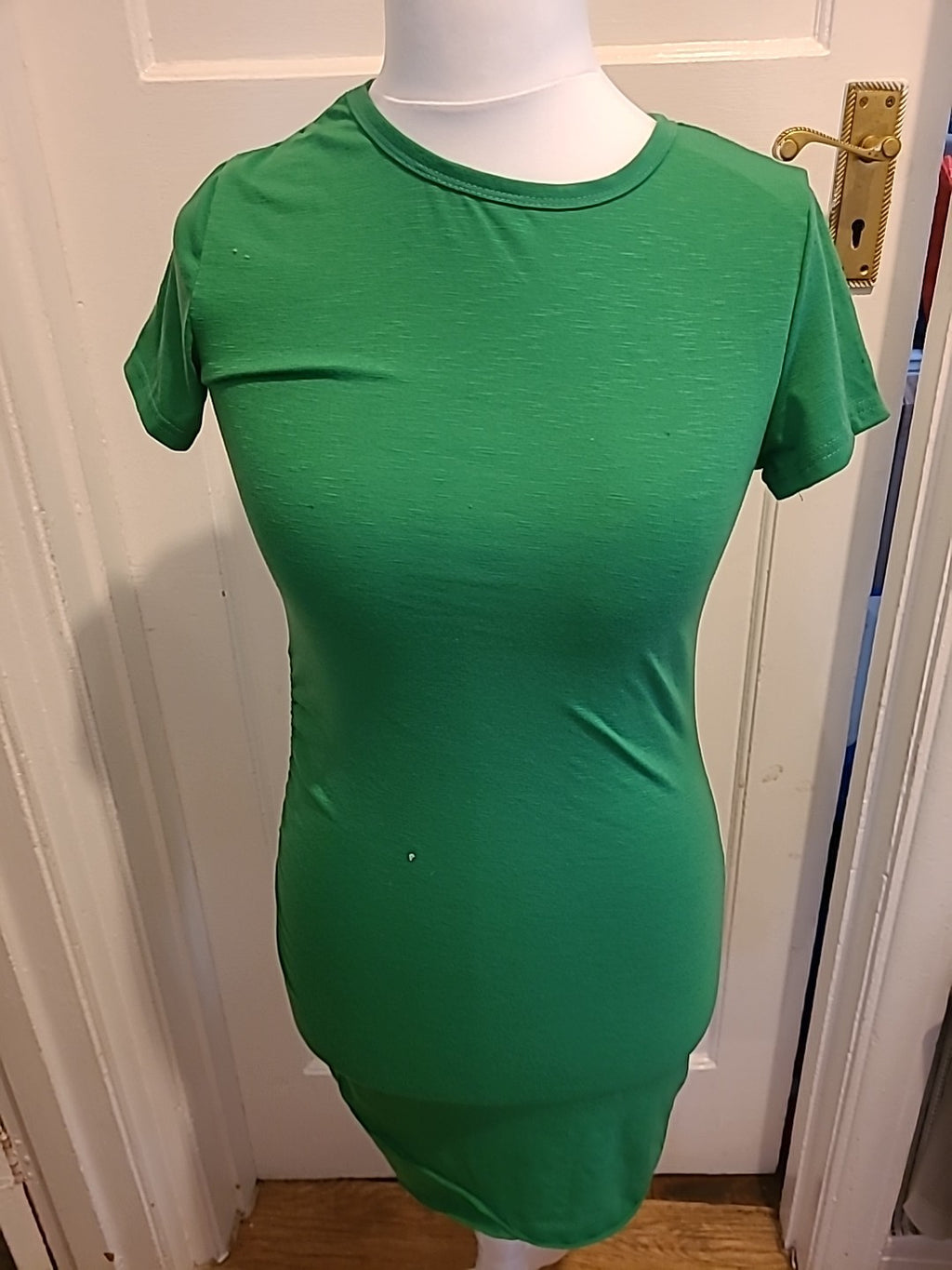 Ladies Size Small Green Round Neck Short Sleeved Pencil Dress