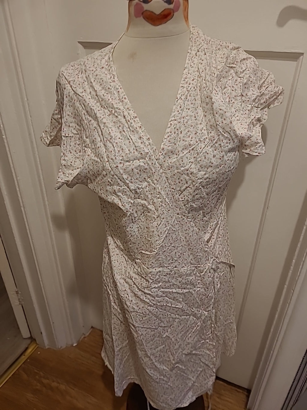 Ladies Primark Size Large(14-16) Floral Short Sleeved Wrap Dress