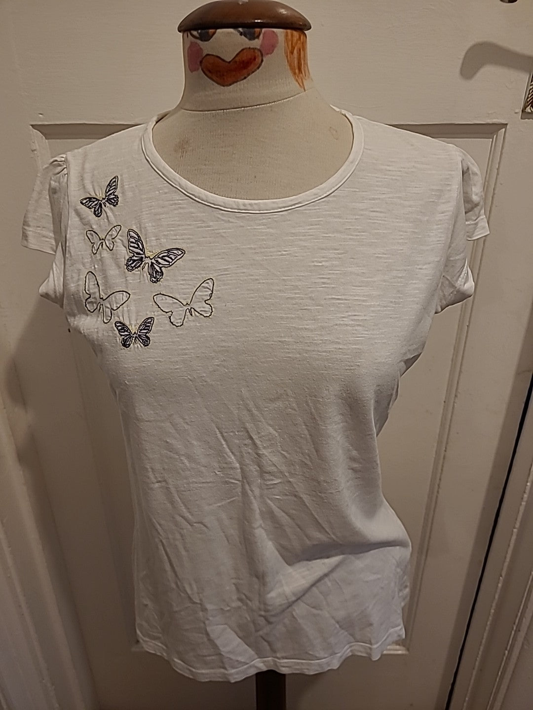 Ladies Als Size 12 White Butterfly Short Sleeved Tshirt