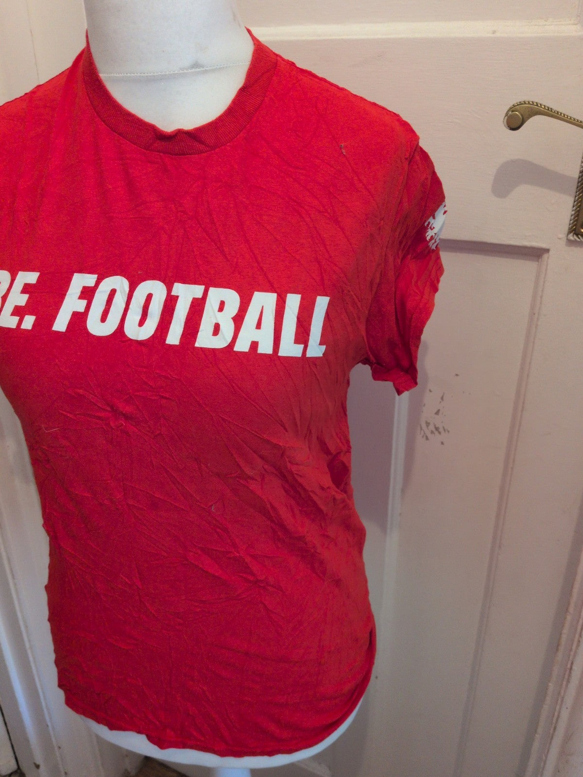 Gildan Small Red Print Short Sleeve Tee Ladies