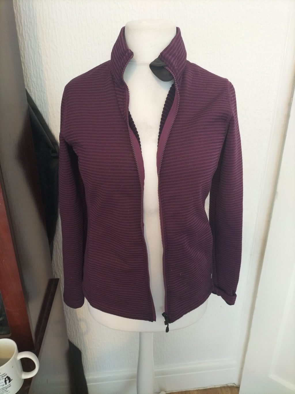 Ladies Rohan Size 8 Purple Striped Zipped Jacket