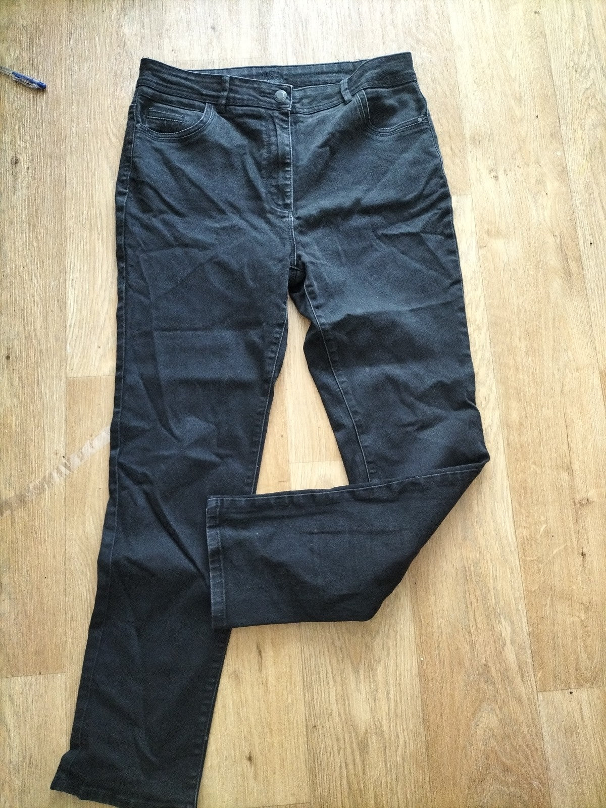 Ladies Dash Size 14P Black Jeans