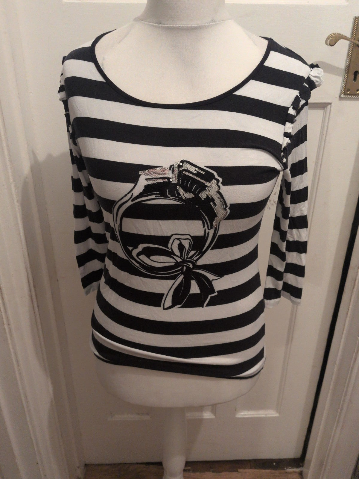 Ladies Oasis Size Medium Black Stripe With Sequins Long Sleeve Tshirt