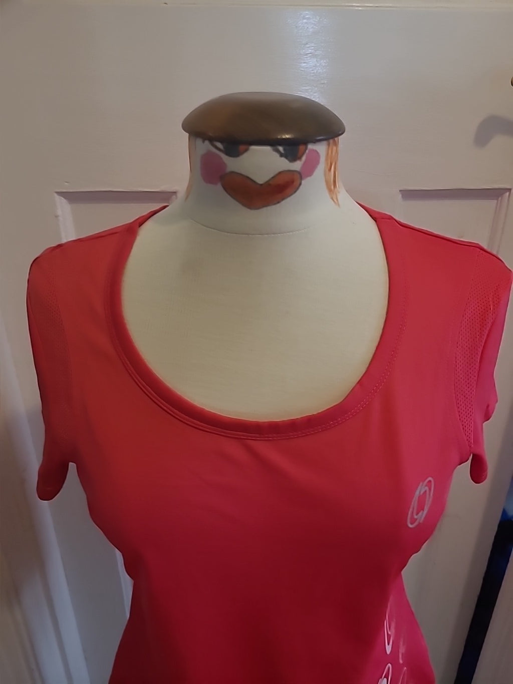 Ladies Crivit Size 14-16 Cerise Short Sleeved Tshirt