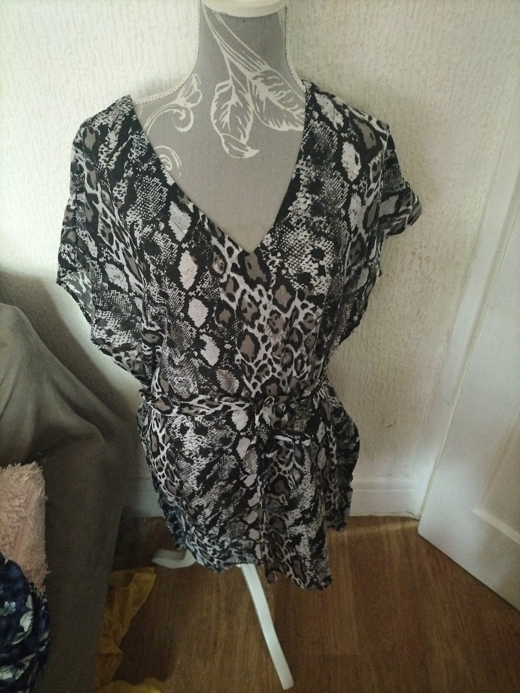 Ladies George Small Leopard Style Blouse