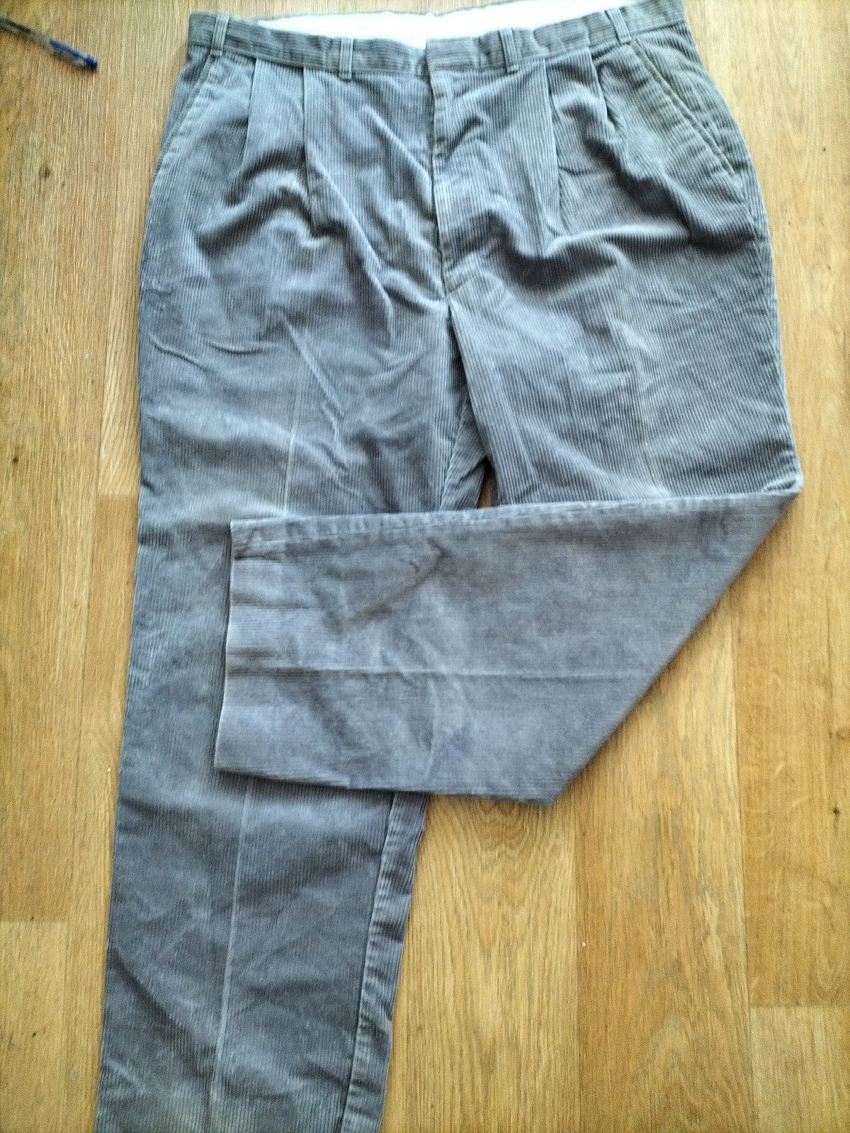 Mens St Michael Size 40/31 Light Grey Ribbed Coderoy Trousers