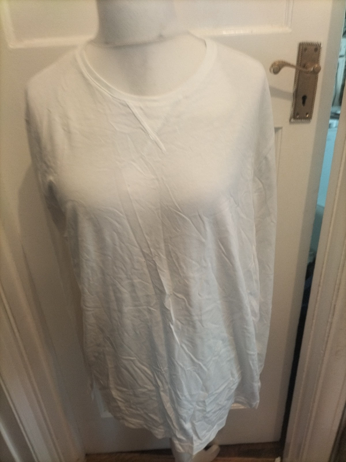 Mens Easy Size 2xl White Long Sleeve Round Neck T-shirt