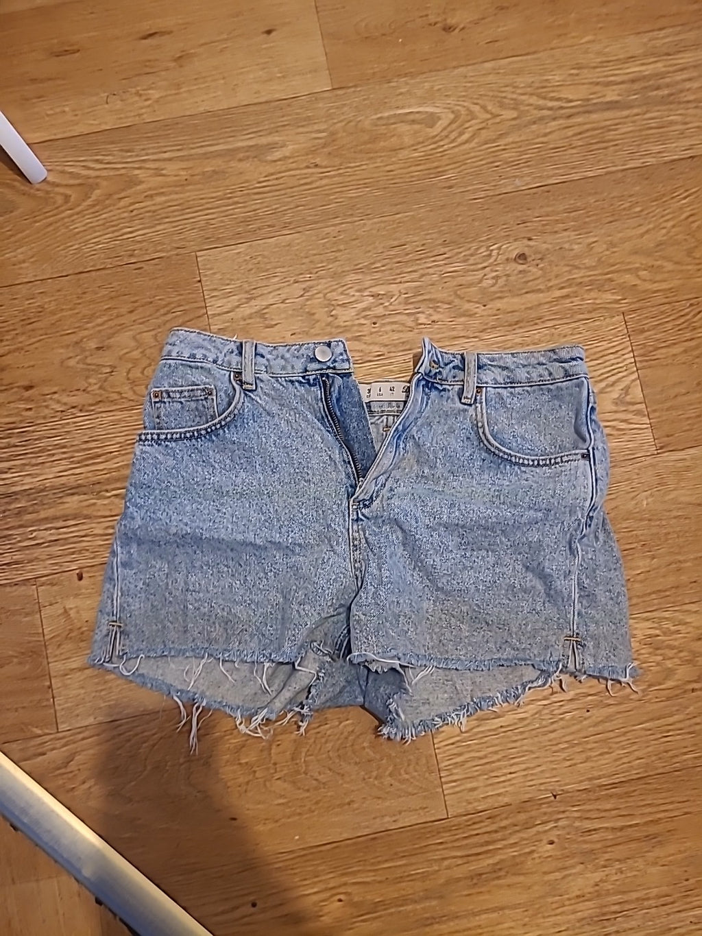 Ladies Denim&Co Size 10 Denim Rough Hem  Denim Shorts