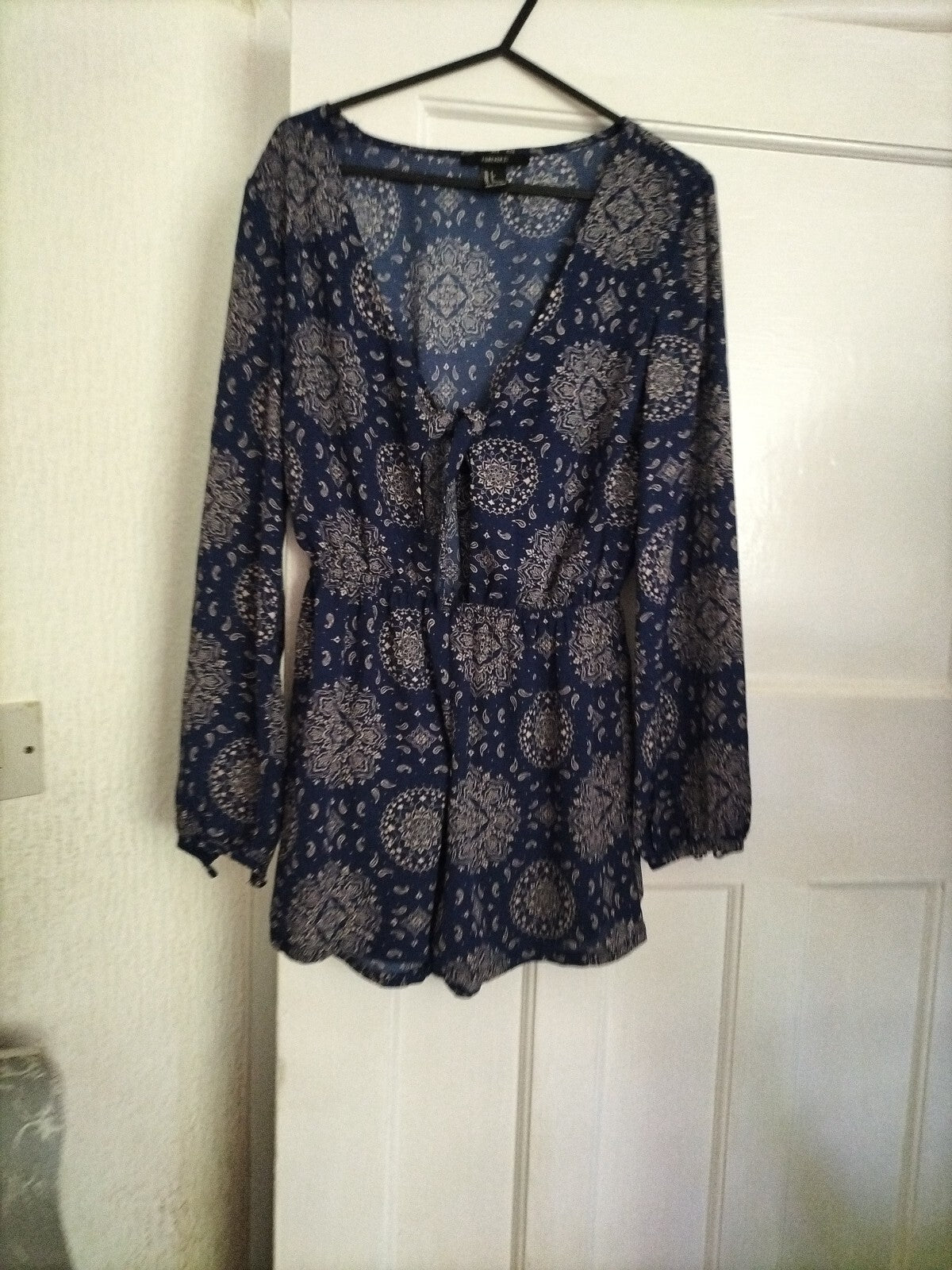 Ladies Forever21 Size Small Navy Long Sleeve Playsuit