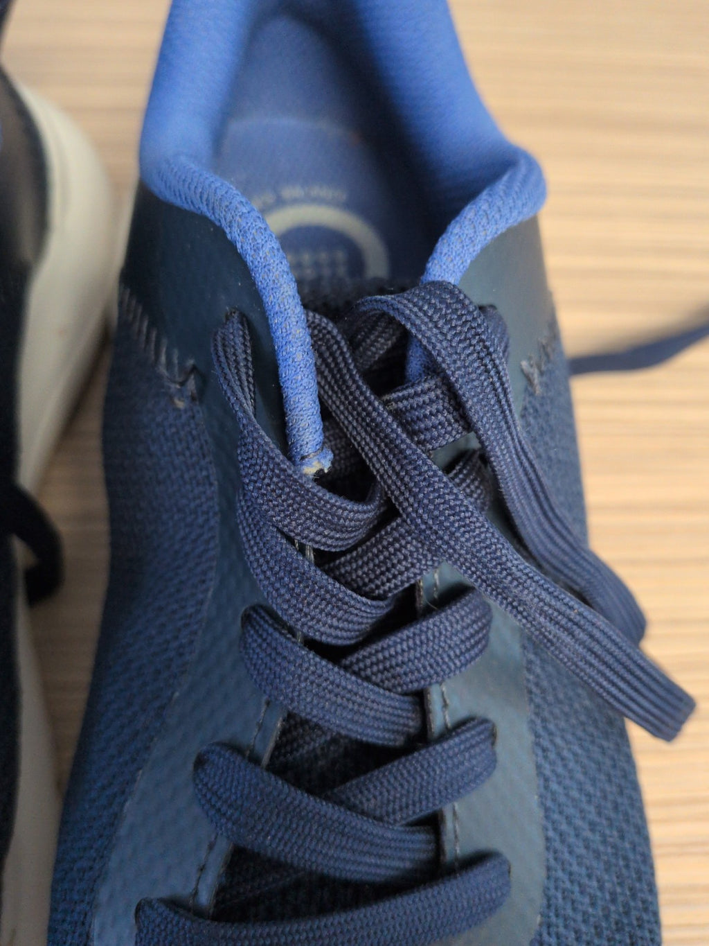 Good Move UK 4 Navy With Purple Trainers