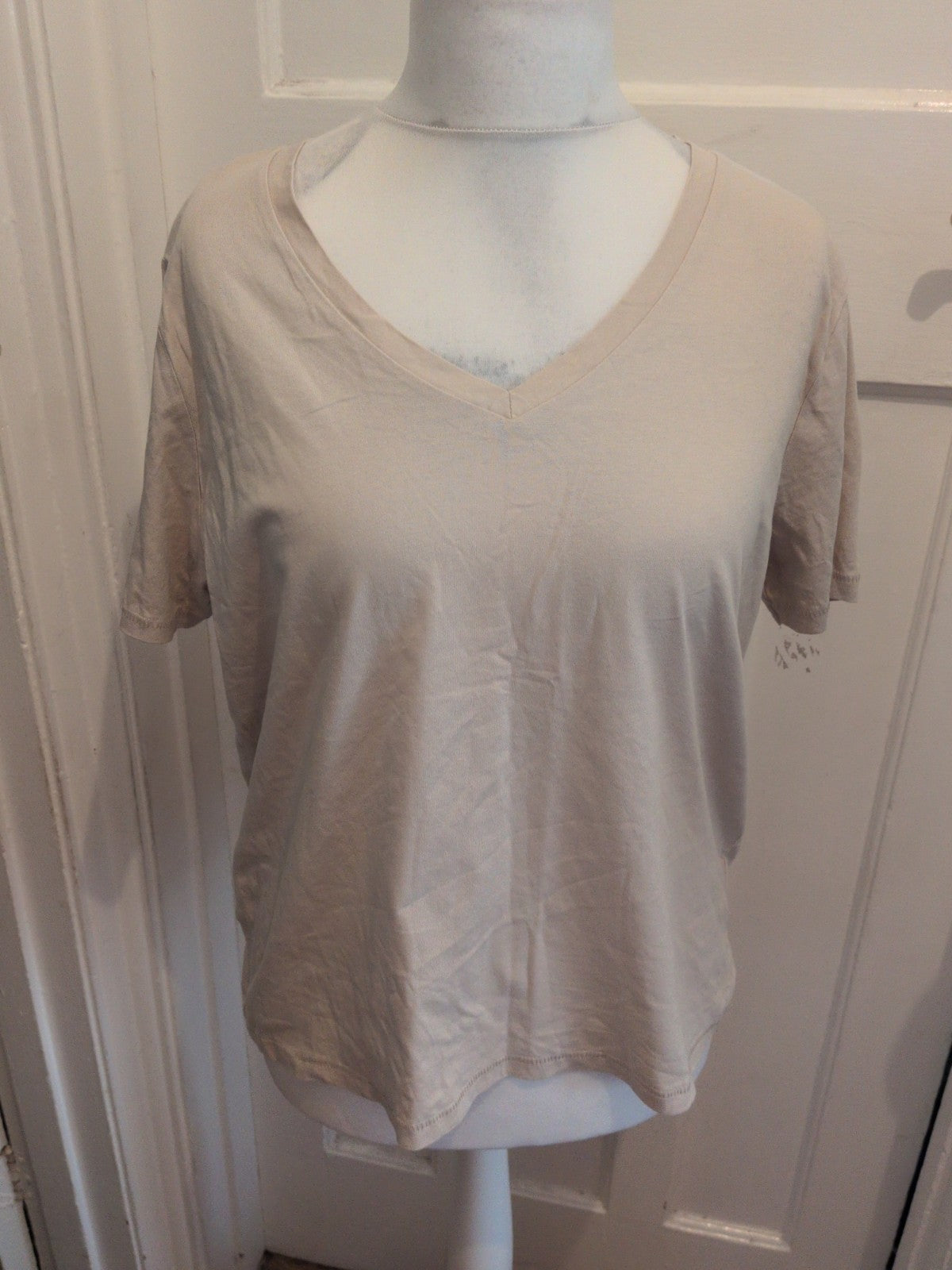 Primark 18-20 XL Stone Beige V Neck Short Sleeve T-shirt
