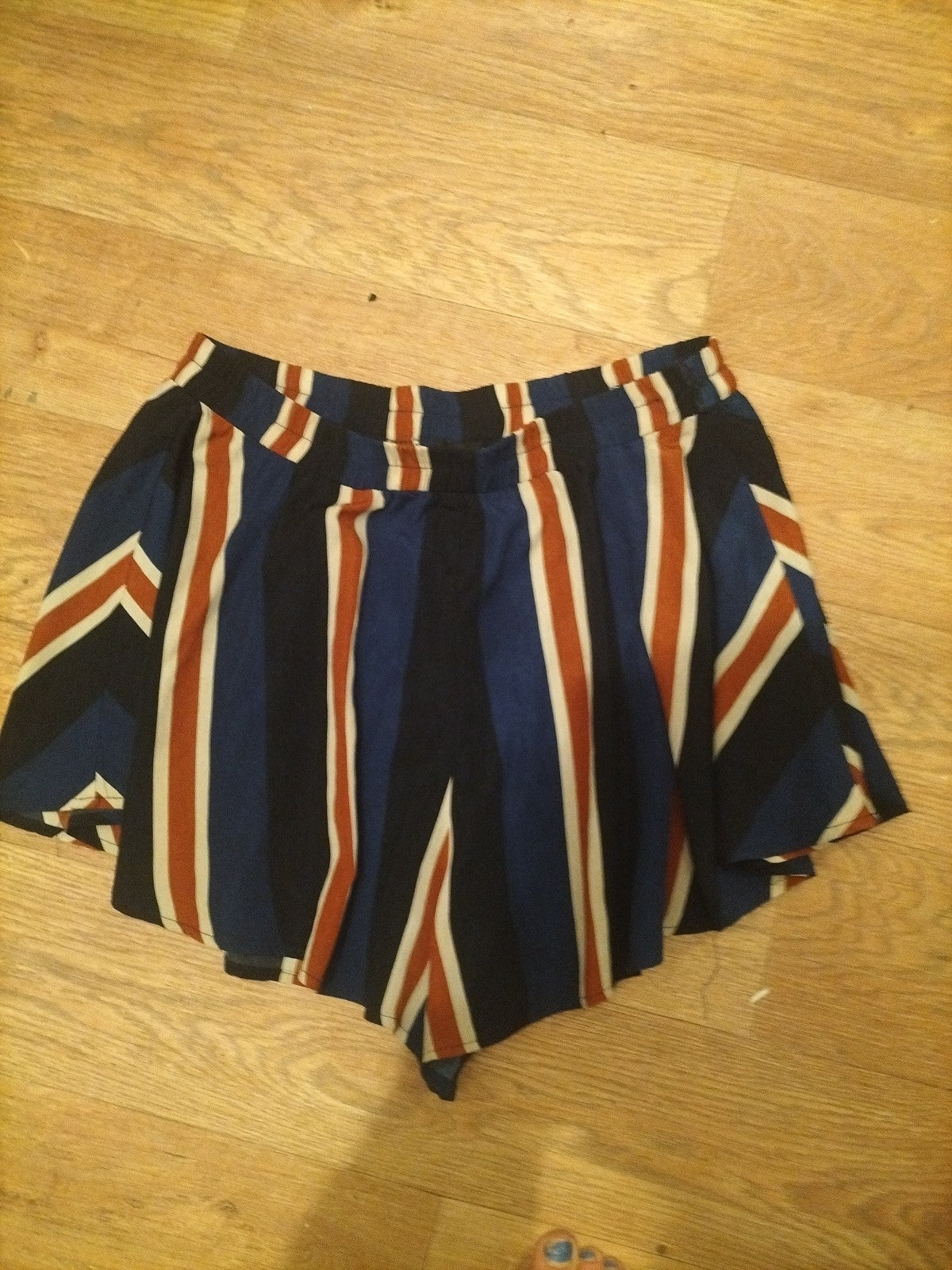 Ladies Prettylittlething Size 14 Blue/Brown/Navy Elasticated Shorts