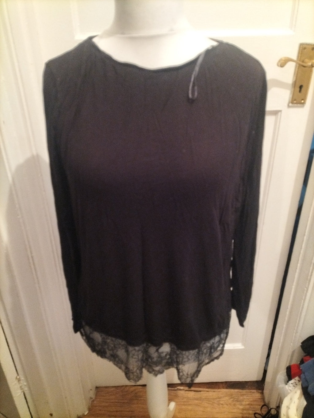 Ladies H+M Size Large Black Long Sleeved Lace Hem T-shirt