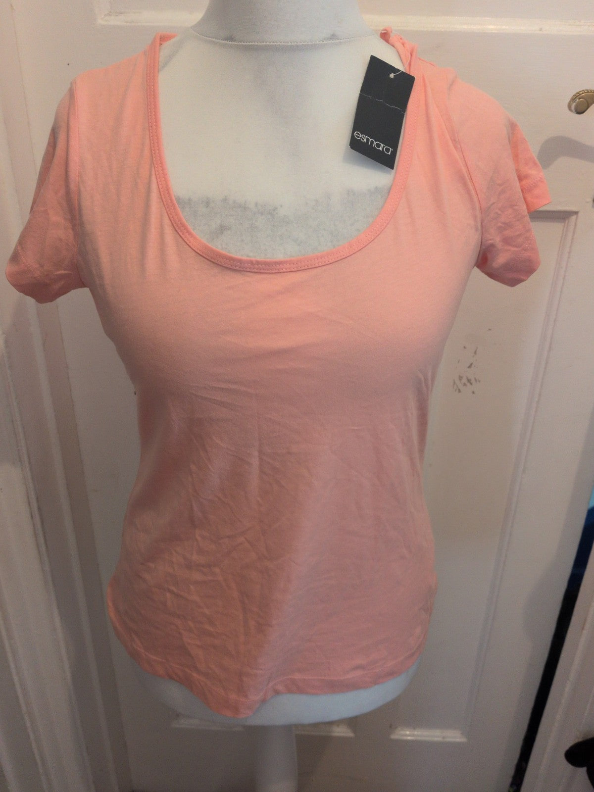 Brand New With Tag Ladies Esmara Size Medium Pink Round Neck T-shirt