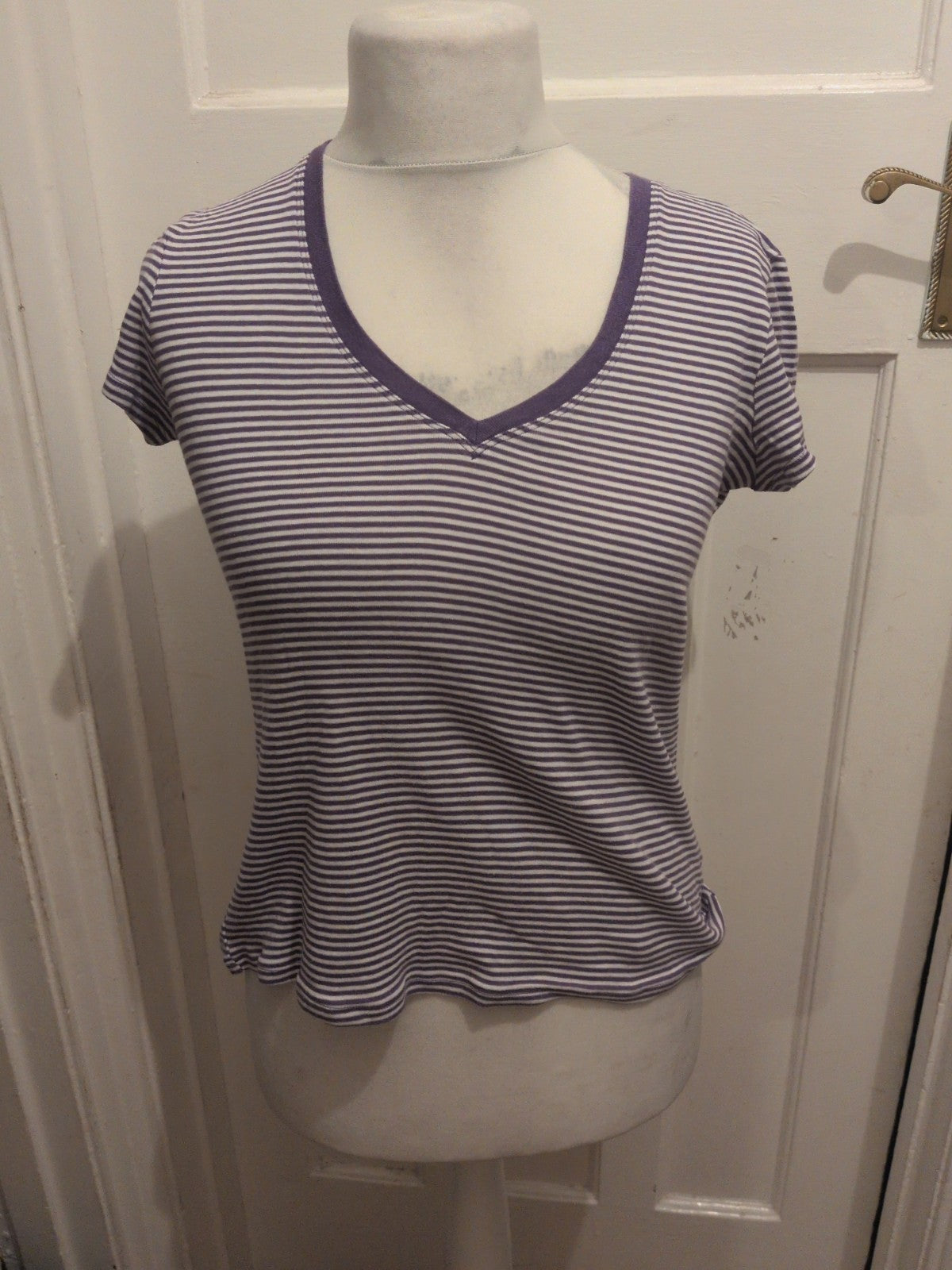 Ladies Marks And Spencer Size 14 V Neck Purple Stripe Short Sleeve T-shirt