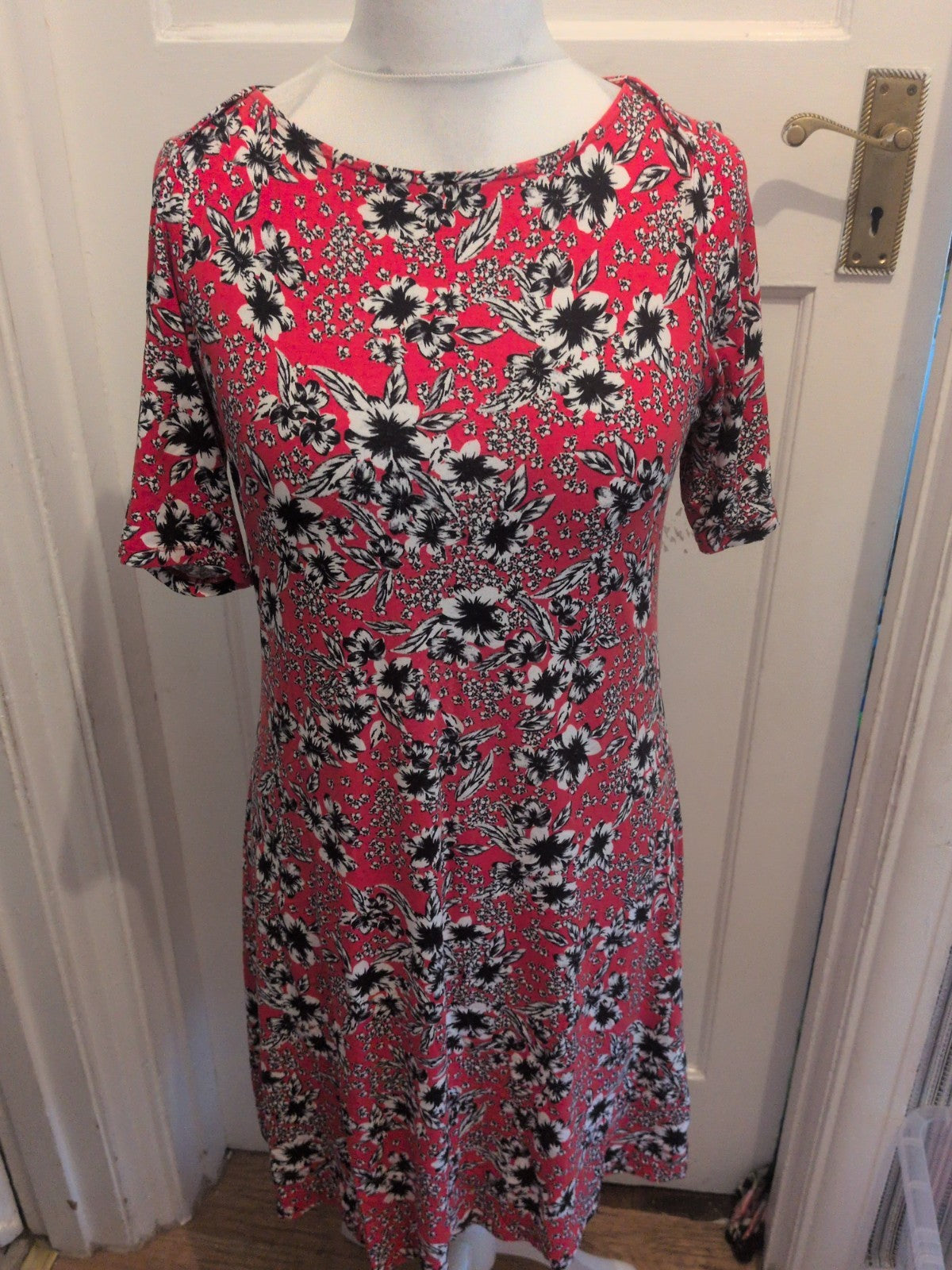 M&S Collection 12 Red Black White Floral Short Sleeve Dress