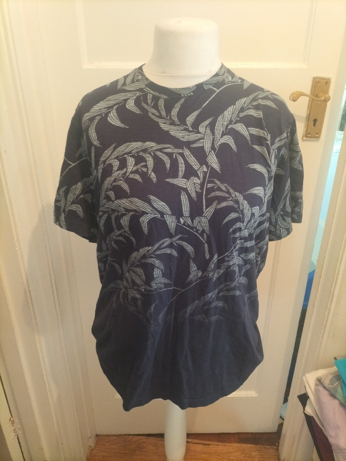 Tu Large Navy And Aqua Floral Short Sleeve T-shirt