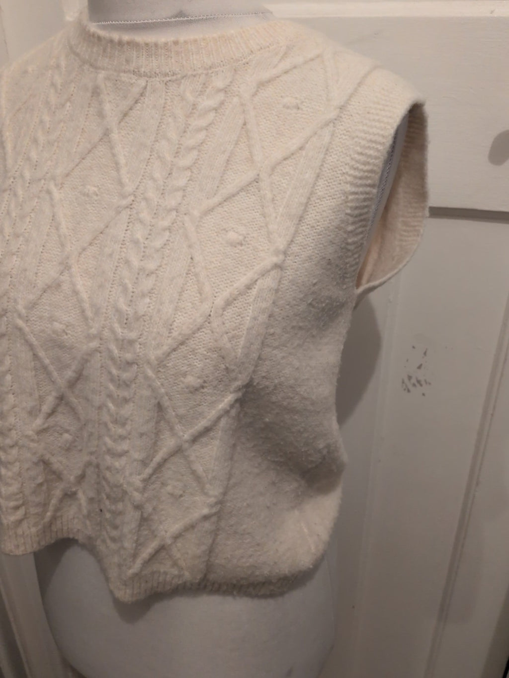 Primark Rita Ora Medium Cream Sleeveless Jumper Pullover