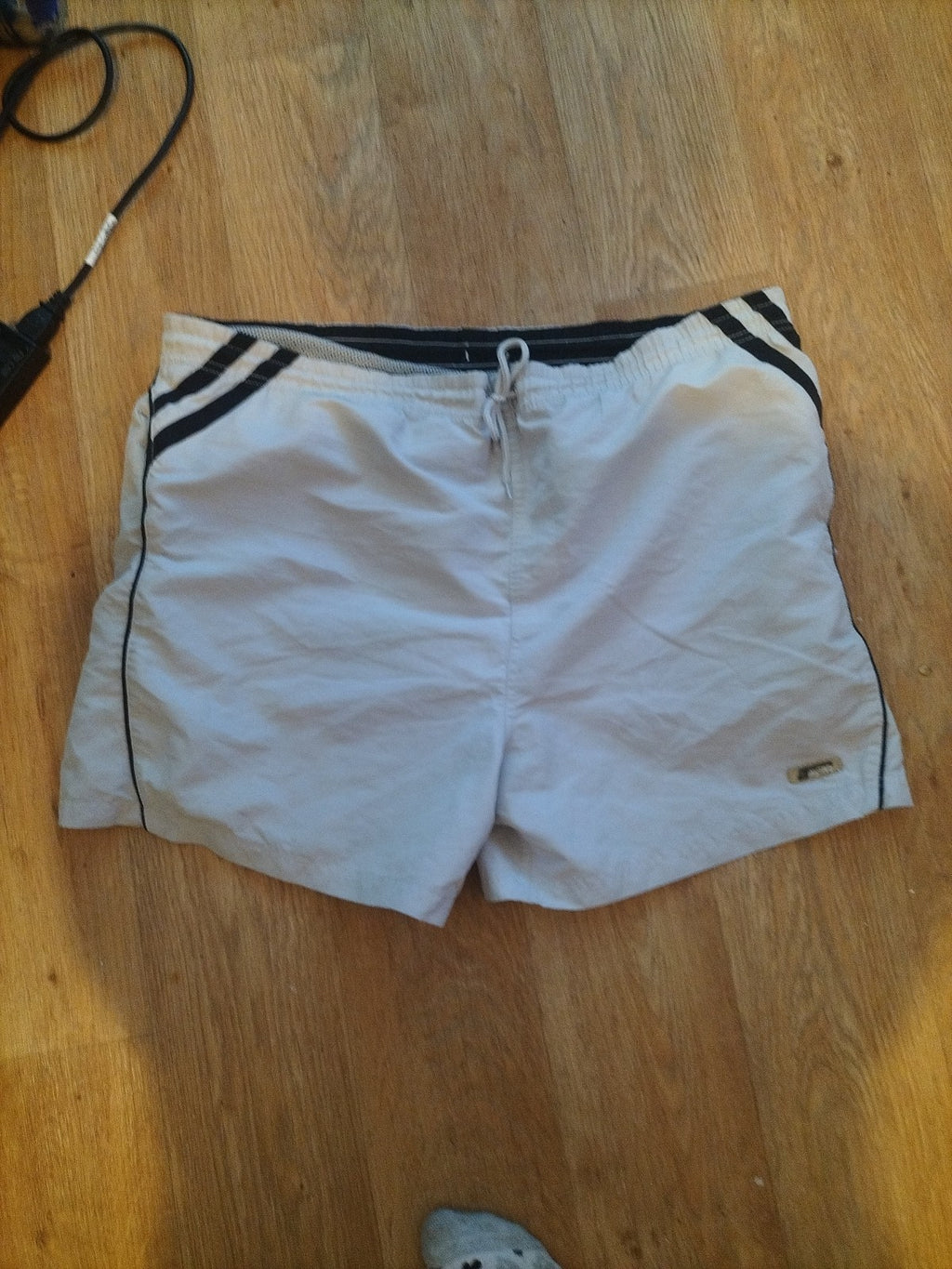 Mens Primark Size XL Beige And Black Mesh Lined Elasticated Shorts