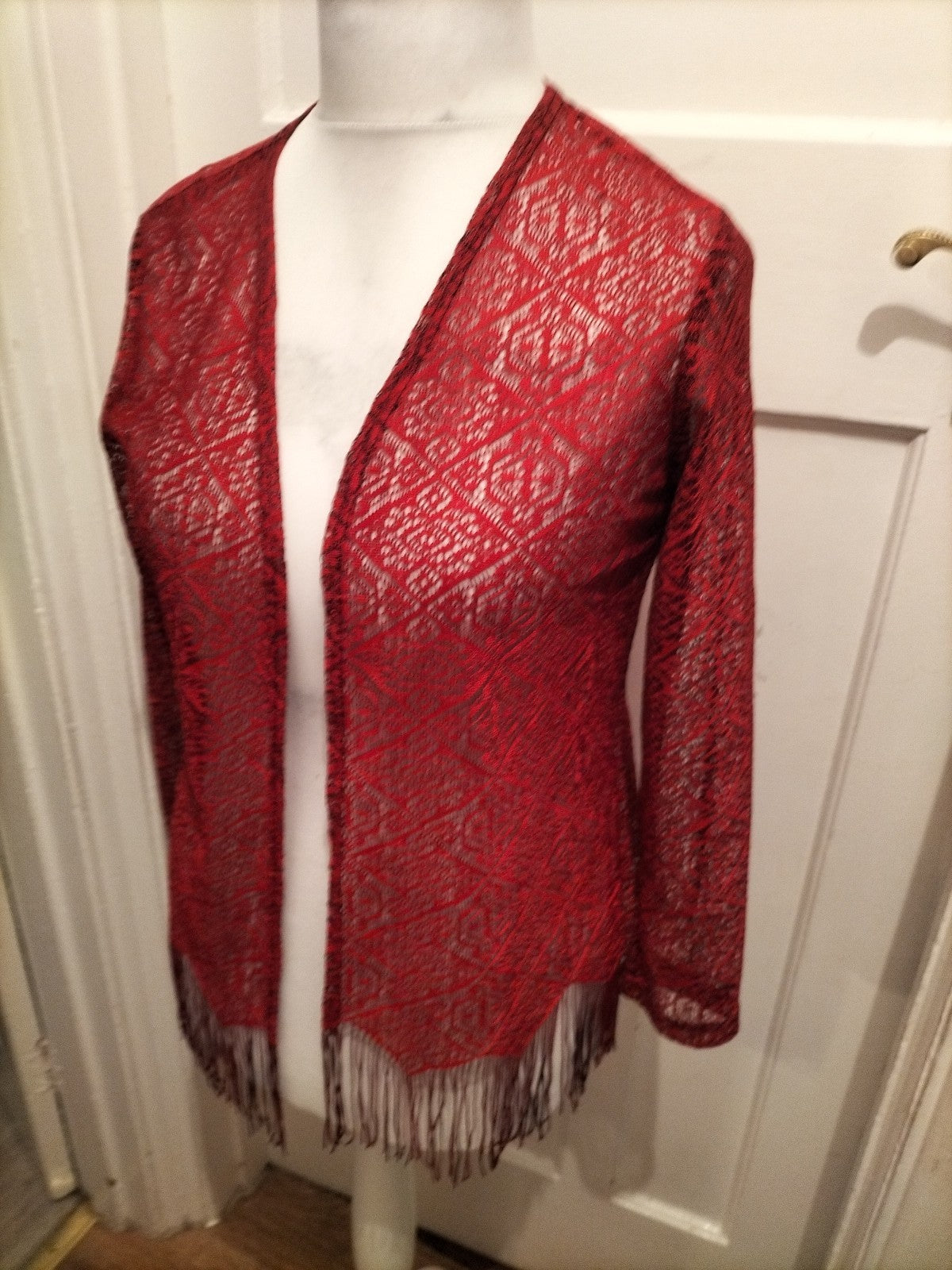 Small Burgundy Red Lace Tasseled Cardigan
